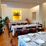 Moderno Hotel