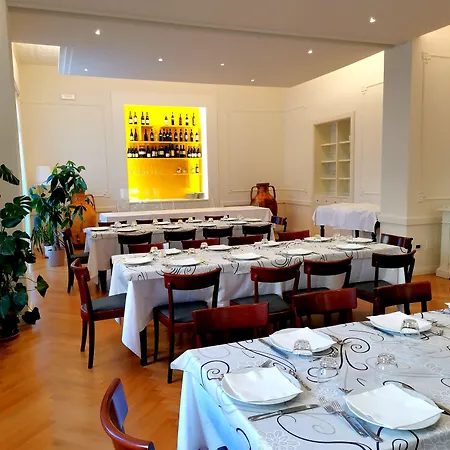 Moderno Hotel
