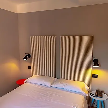 Hotel Moderno